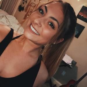 Meet your Posher, Abby